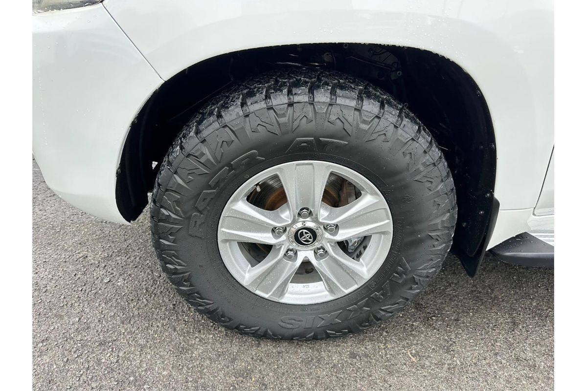 2016 Toyota Landcruiser GXL URJ202R