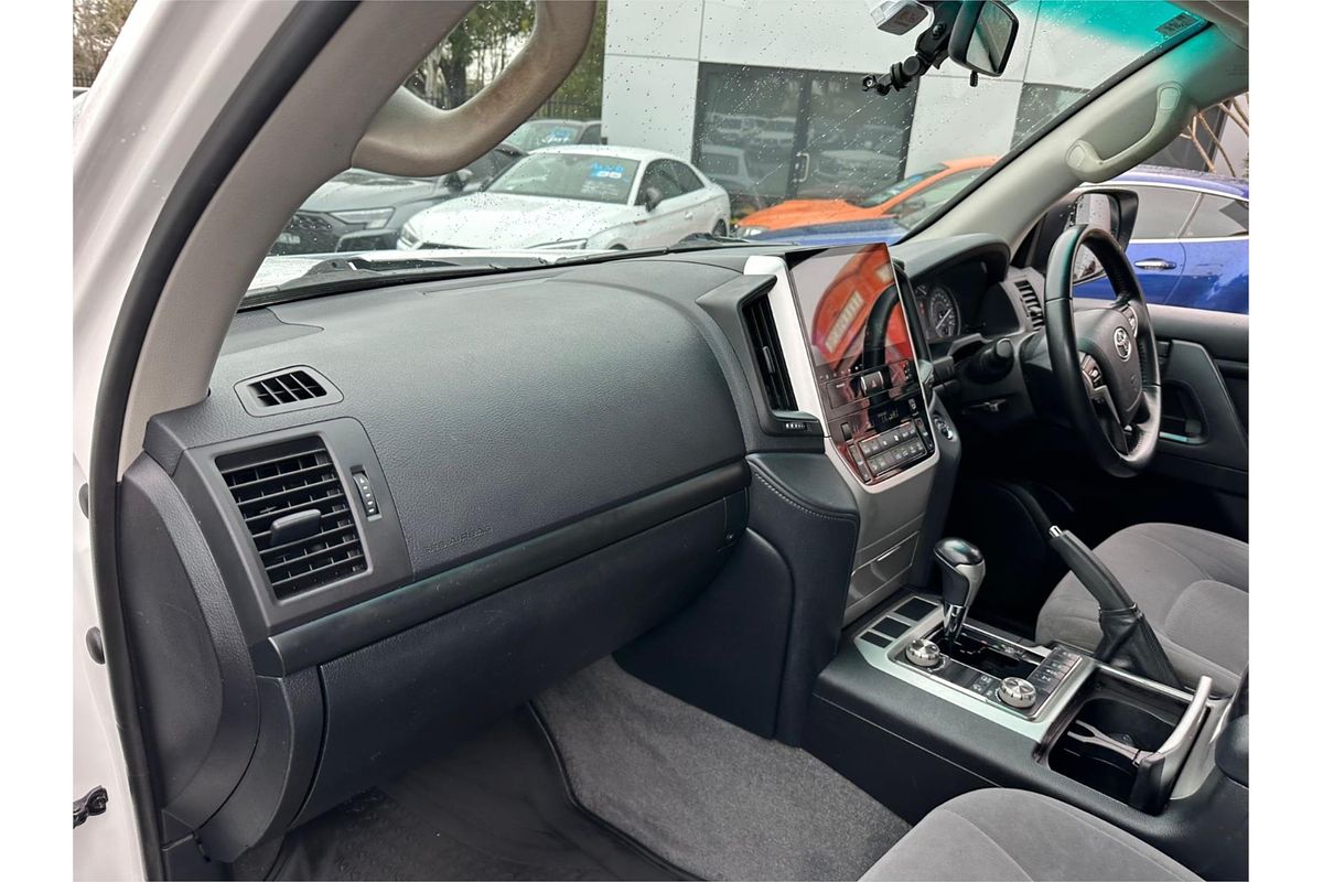 2016 Toyota Landcruiser GXL URJ202R