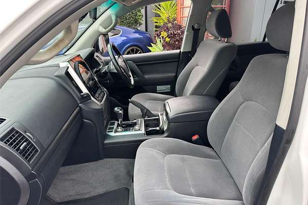 2016 Toyota Landcruiser GXL URJ202R