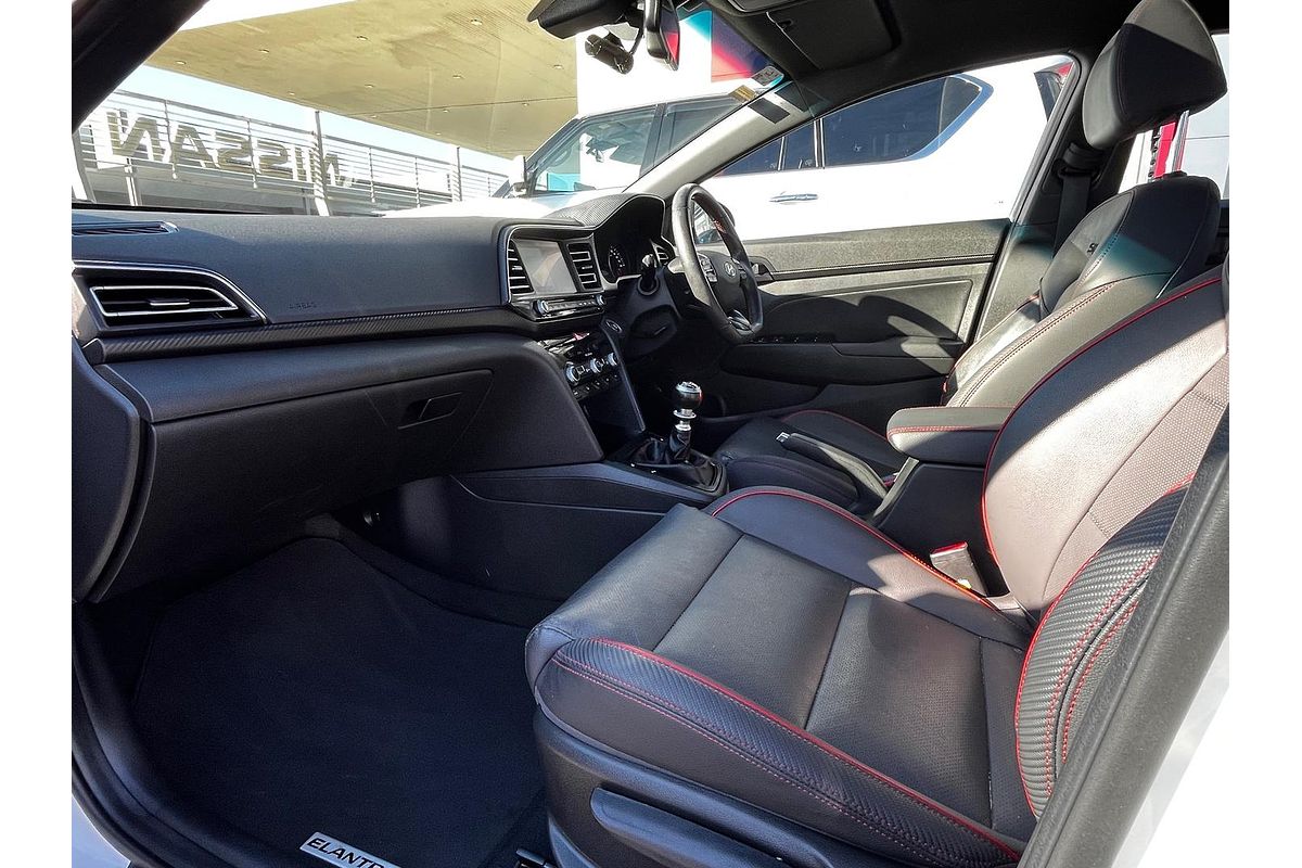 2020 Hyundai Elantra Sport Premium AD.2