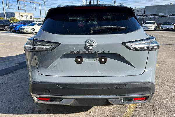 2025 Nissan QASHQAI Ti J12