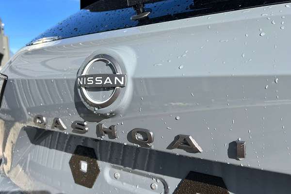 2025 Nissan QASHQAI Ti J12