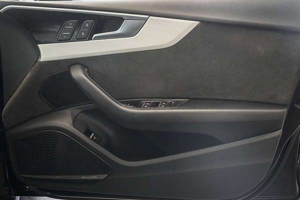 2021 Audi A5 45 TFSI S line F5