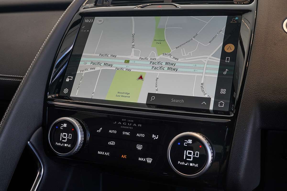 2024 Jaguar E-PACE P250 R-Dynamic SE X540