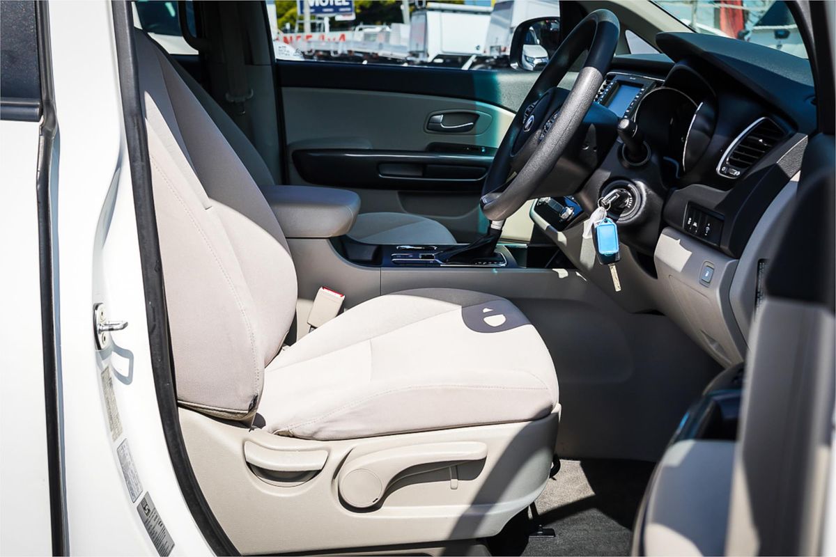 2020 Kia Carnival S YP