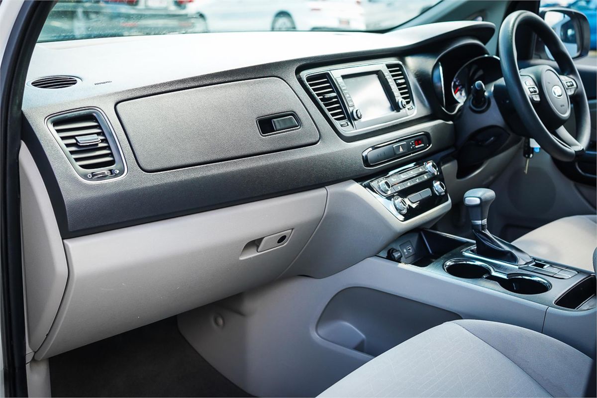 2020 Kia Carnival S YP