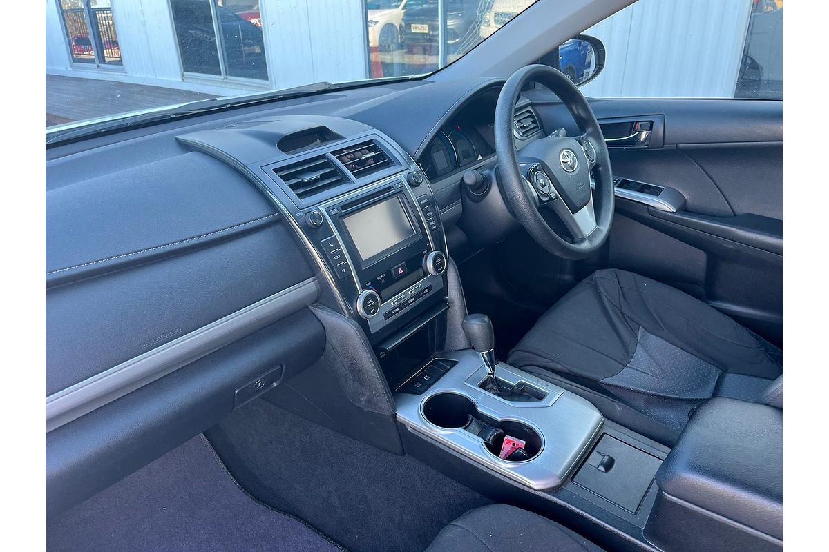 2013 Toyota Camry Hybrid H AVV50R