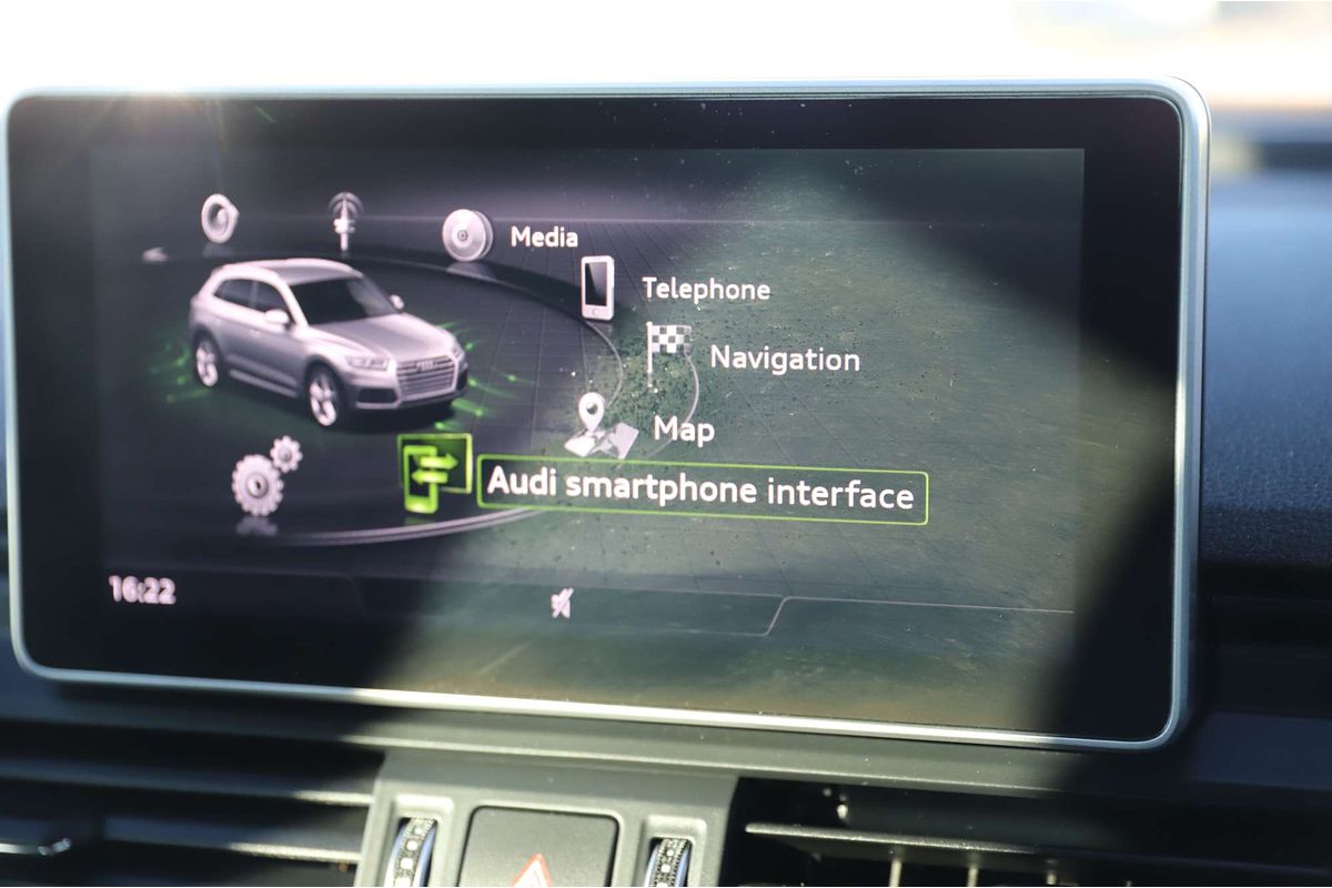 2020 Audi Q5 40 TDI design FY