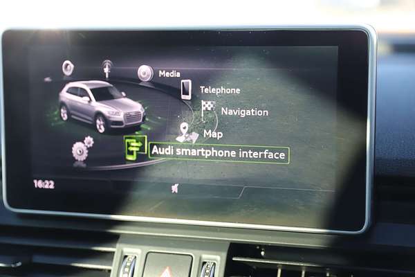 2020 Audi Q5 40 TDI design FY