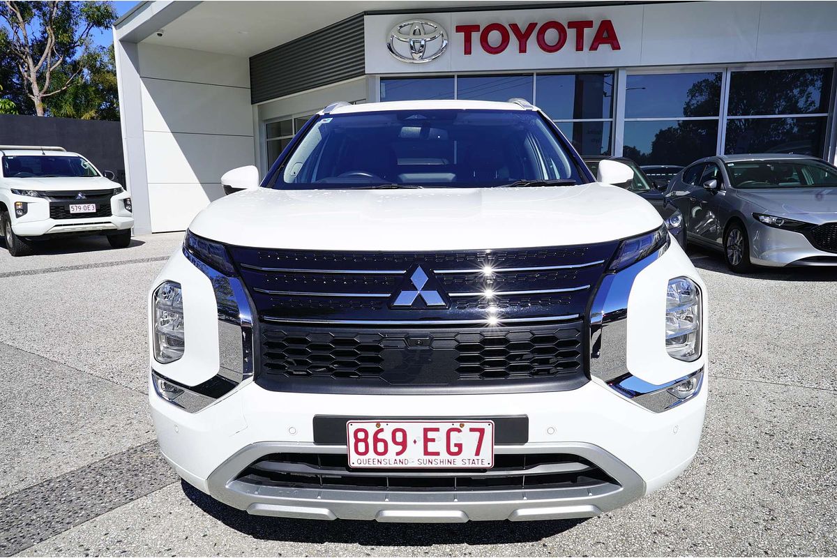 2022 Mitsubishi OUTLANDER OUTLANDER EXCEED 7 SEAT (AWD) ZM4E46