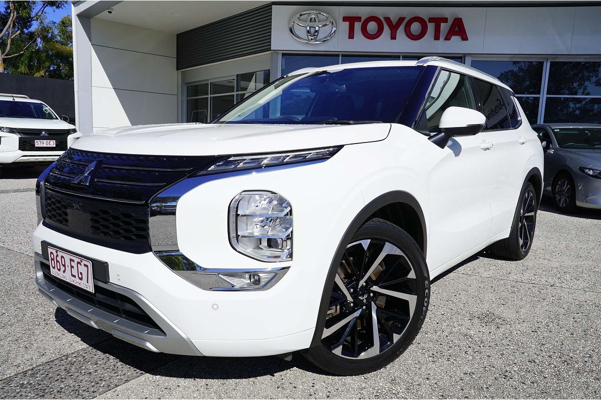2022 Mitsubishi OUTLANDER OUTLANDER EXCEED 7 SEAT (AWD) ZM4E46