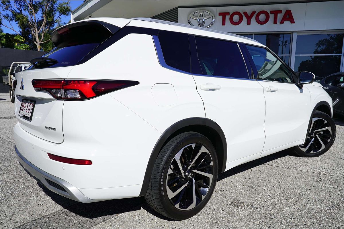 2022 Mitsubishi OUTLANDER OUTLANDER EXCEED 7 SEAT (AWD) ZM4E46