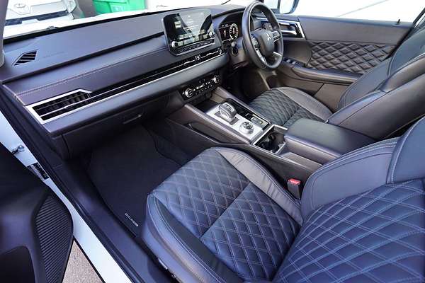 2022 Mitsubishi OUTLANDER OUTLANDER EXCEED 7 SEAT (AWD) ZM4E46