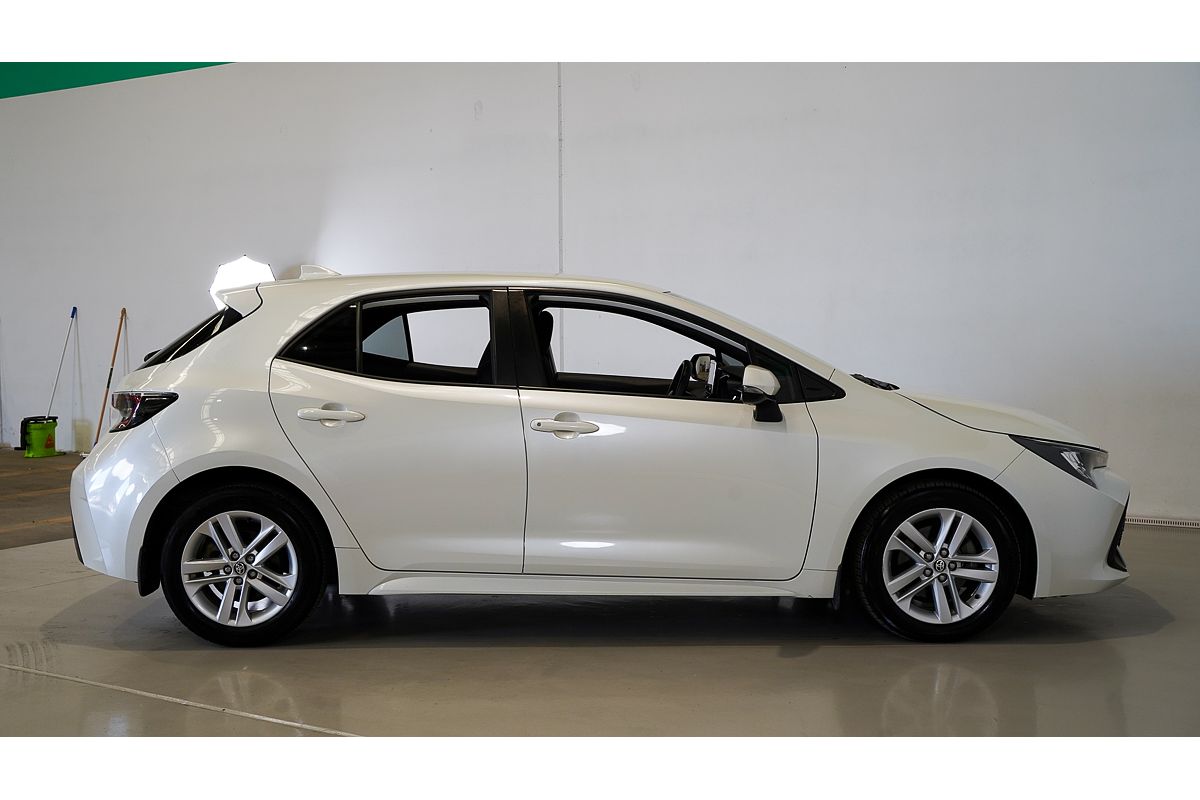 2020 Toyota Corolla Ascent Sport MZEA12R