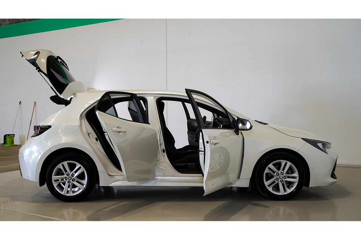 2020 Toyota Corolla Ascent Sport MZEA12R