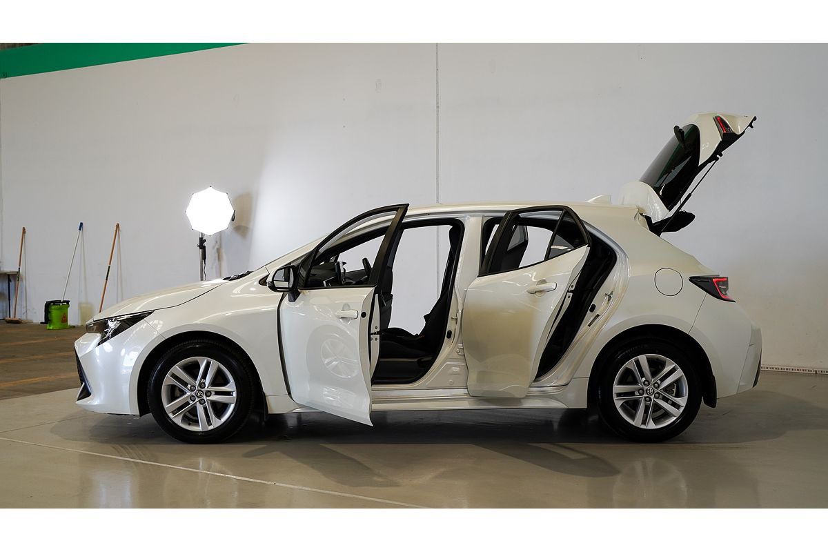 2020 Toyota Corolla Ascent Sport MZEA12R