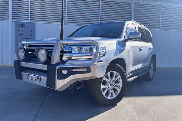 2016 Toyota Landcruiser Sahara VDJ200R