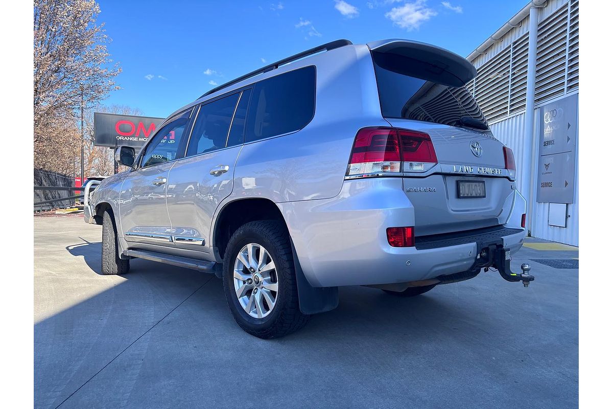 2016 Toyota Landcruiser Sahara VDJ200R