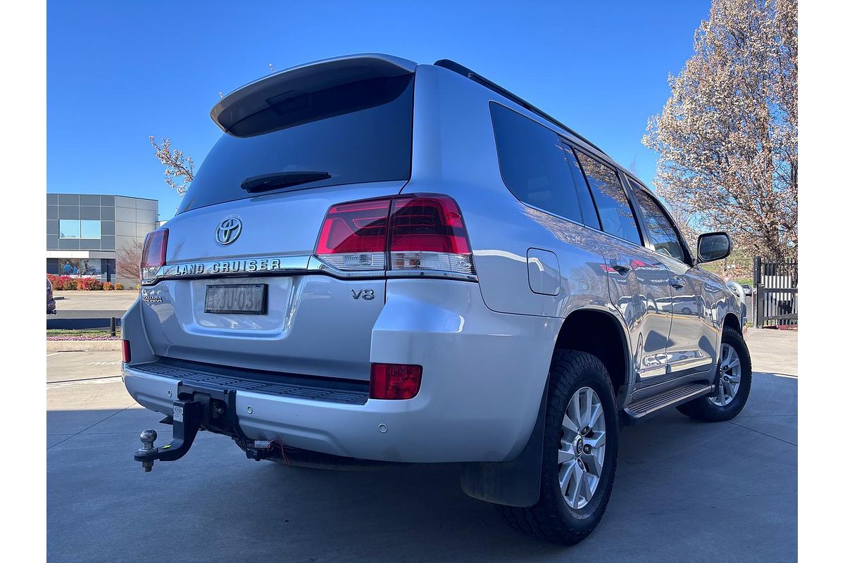 2016 Toyota Landcruiser Sahara VDJ200R