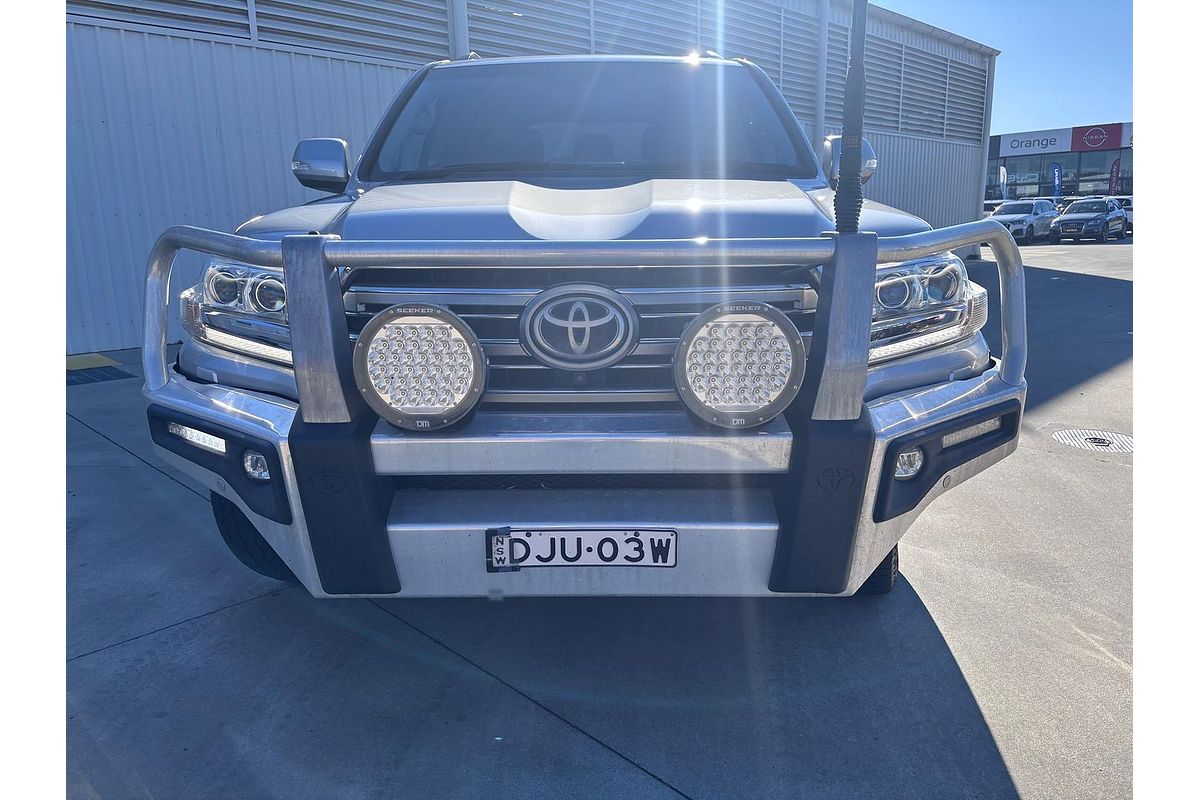 2016 Toyota Landcruiser Sahara VDJ200R