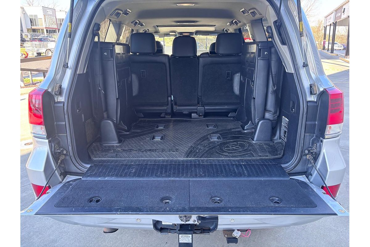 2016 Toyota Landcruiser Sahara VDJ200R