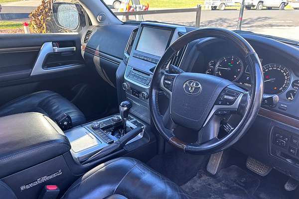 2016 Toyota Landcruiser Sahara VDJ200R