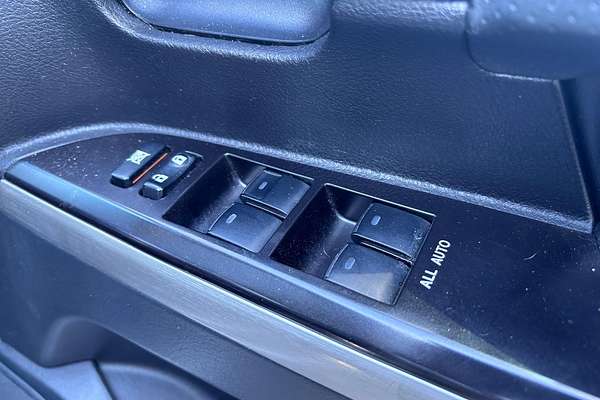 2016 Toyota Landcruiser Sahara VDJ200R