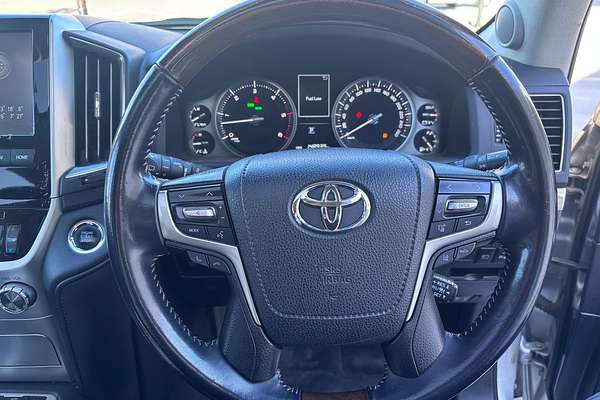 2016 Toyota Landcruiser Sahara VDJ200R