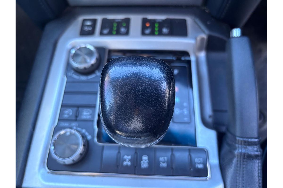 2016 Toyota Landcruiser Sahara VDJ200R
