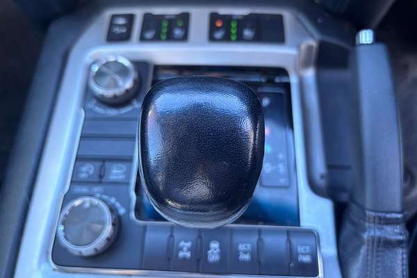 2016 Toyota Landcruiser Sahara VDJ200R