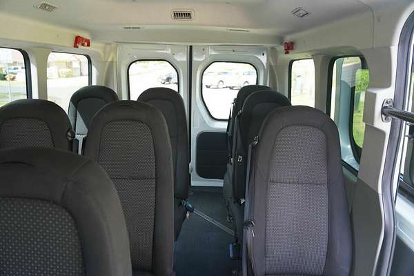 2022 LDV Deliver 9 LWB Mid Roof 12 Seat SV63B