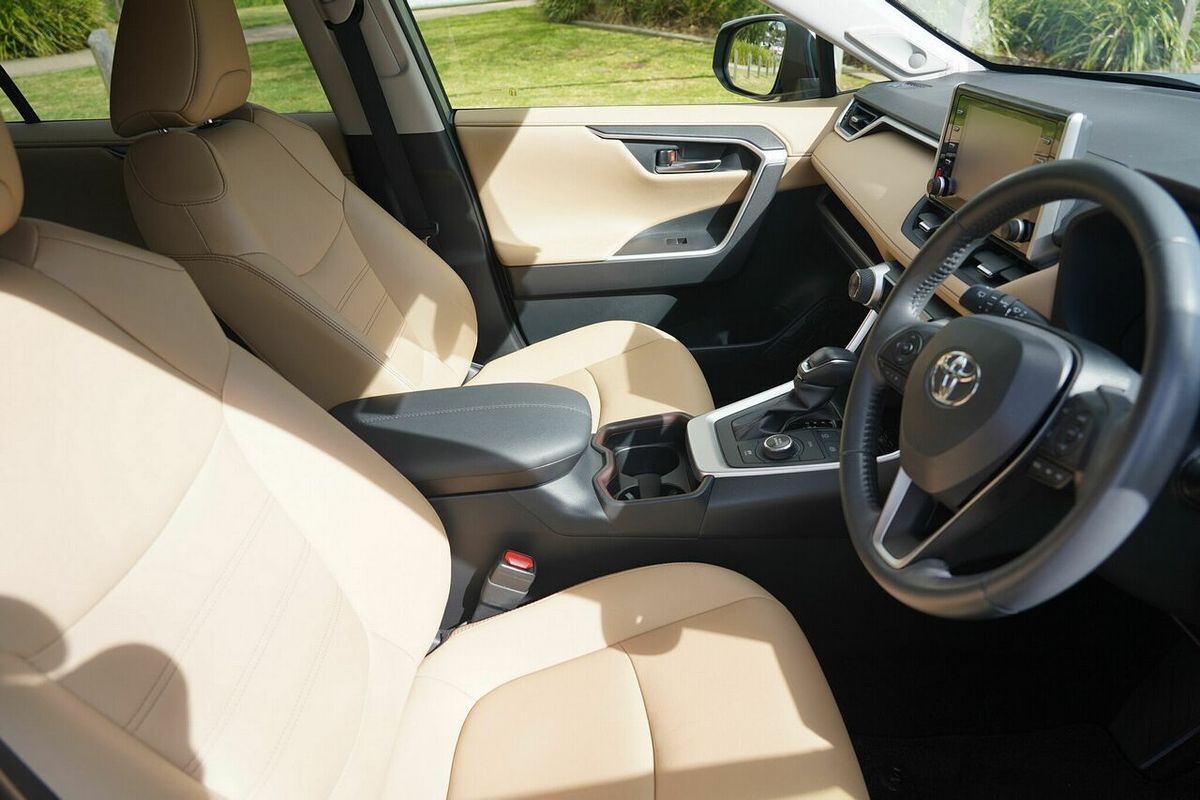 2021 Toyota RAV4 Cruiser AXAH54R