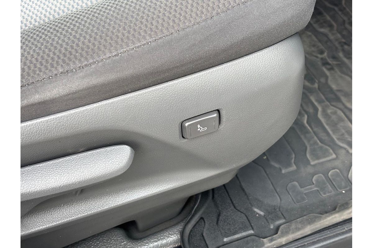 2024 Toyota Hiace GDH300R LWB