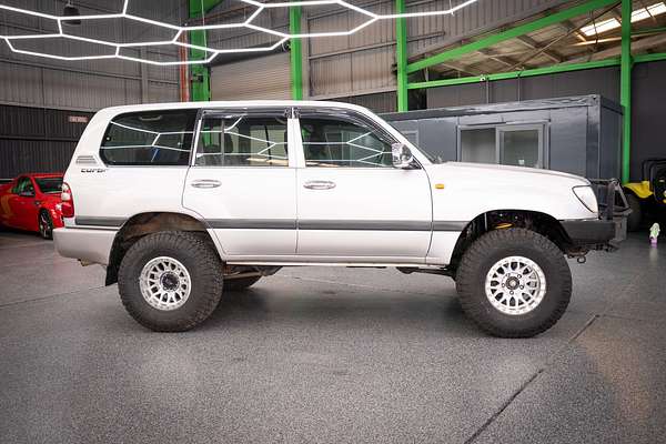 2003 Toyota Landcruiser GXL HZJ105R