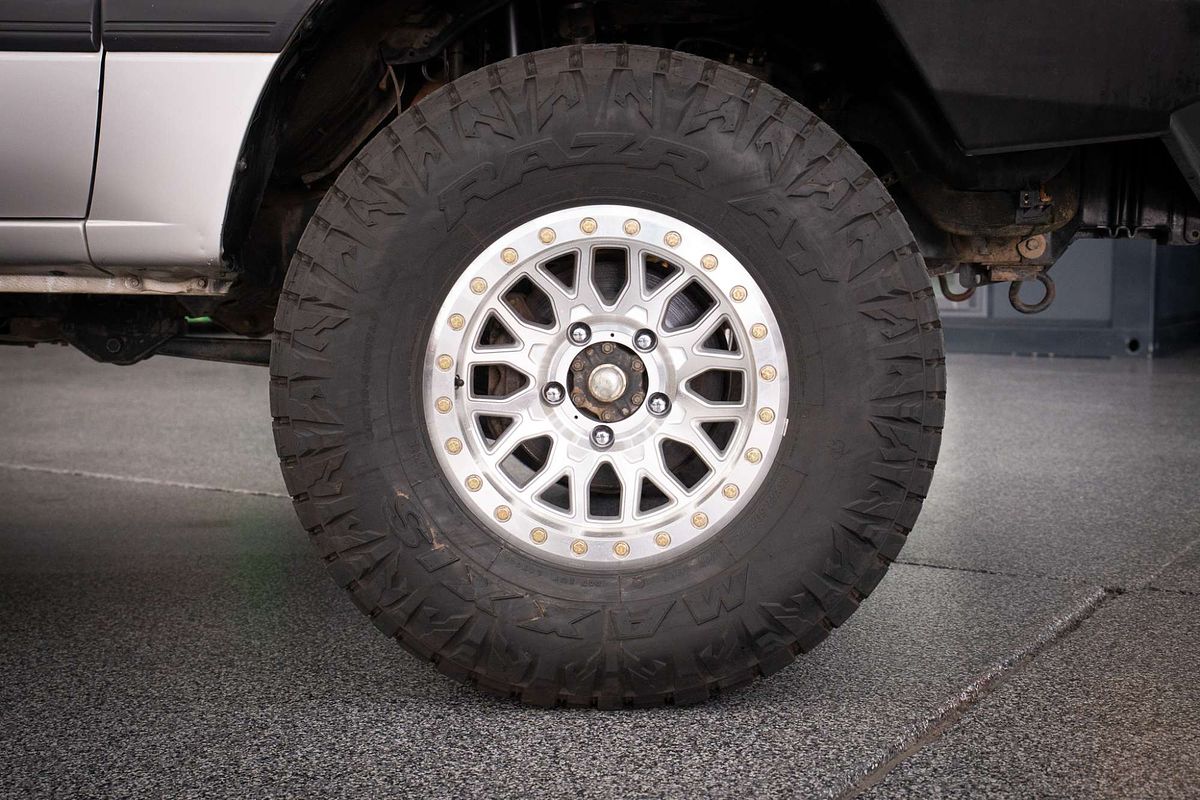 2003 Toyota Landcruiser GXL HZJ105R