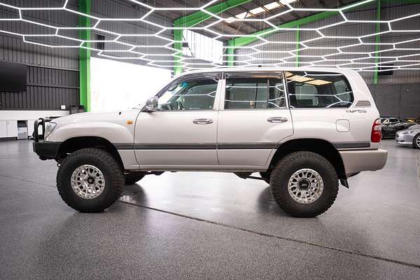 2003 Toyota Landcruiser GXL HZJ105R