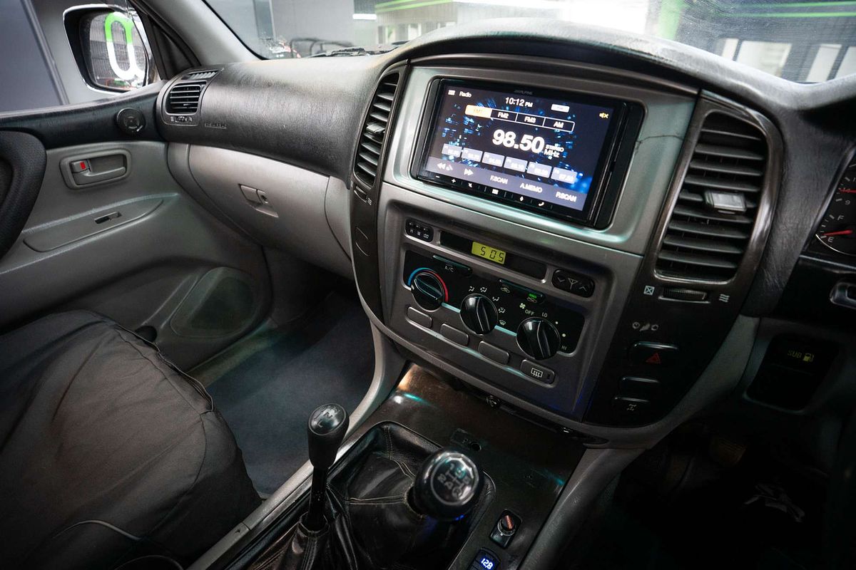 2003 Toyota Landcruiser GXL HZJ105R