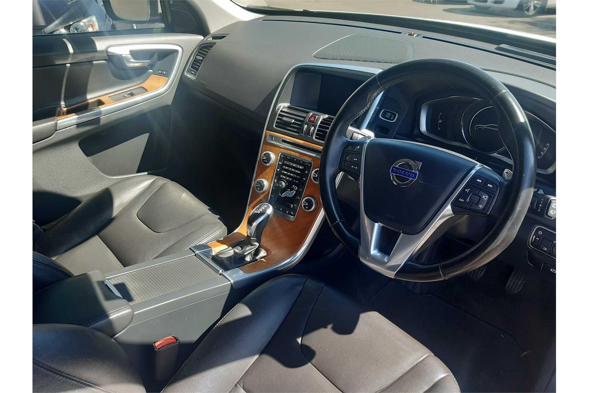 2015 Volvo XC60 T5 Luxury