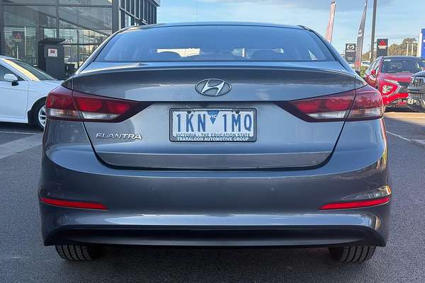 2017 Hyundai Elantra Active AD