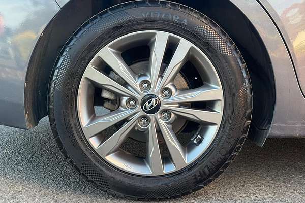 2017 Hyundai Elantra Active AD