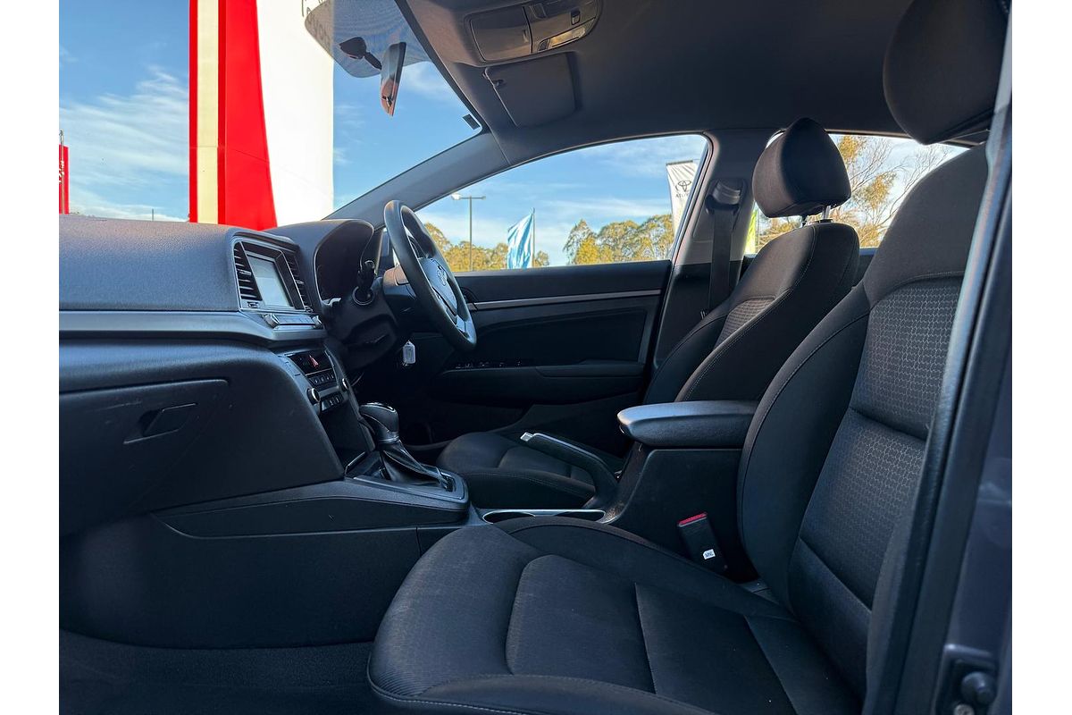 2017 Hyundai Elantra Active AD
