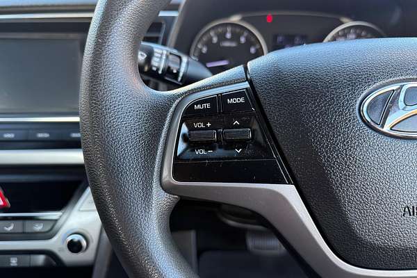2017 Hyundai Elantra Active AD