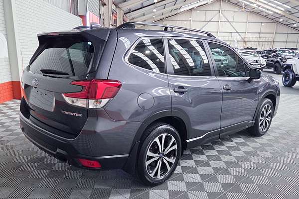 2020 Subaru Forester 2.5i Premium S5