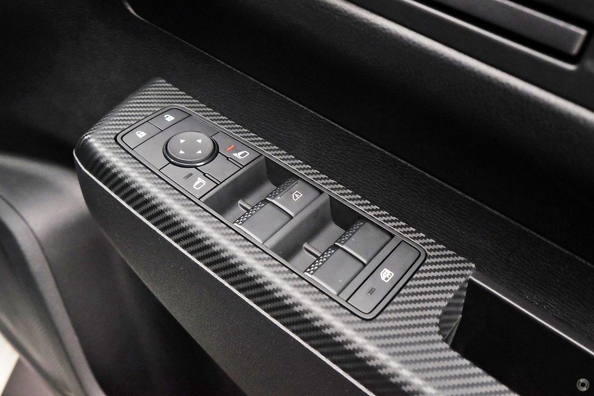 2025 Mitsubishi Triton GLX+ MV 4X4