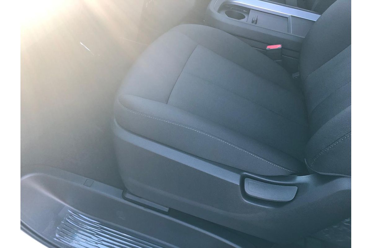 2025 Hyundai STARIA LOAD US4.V3
