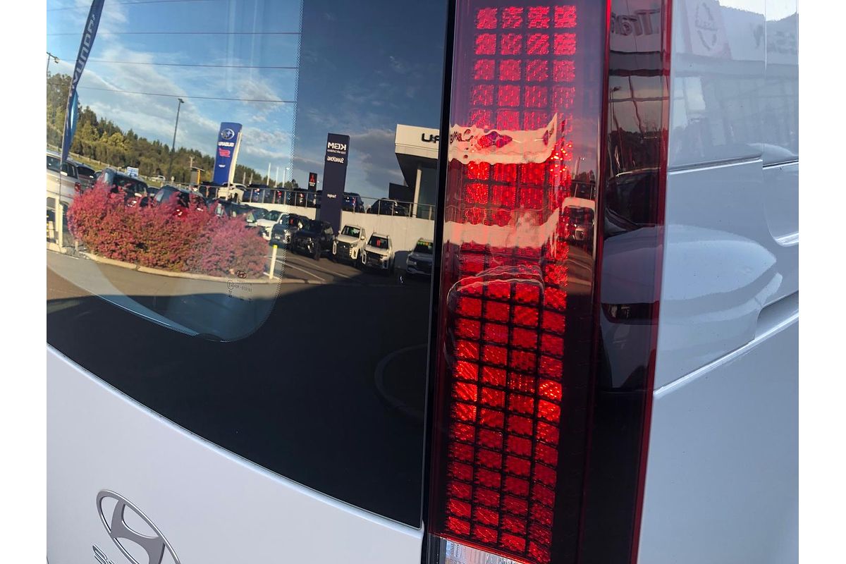 2025 Hyundai STARIA LOAD US4.V3