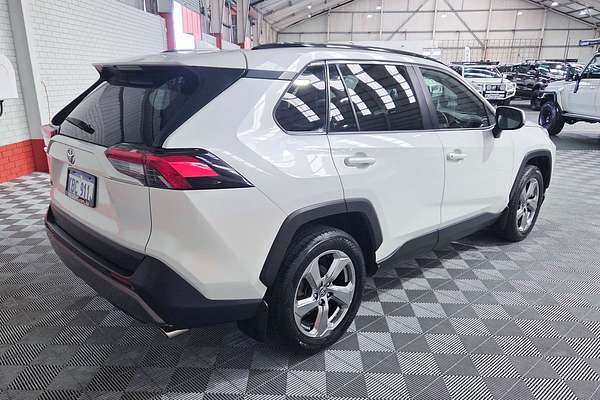 2020 Toyota RAV4 GXL MXAA52R