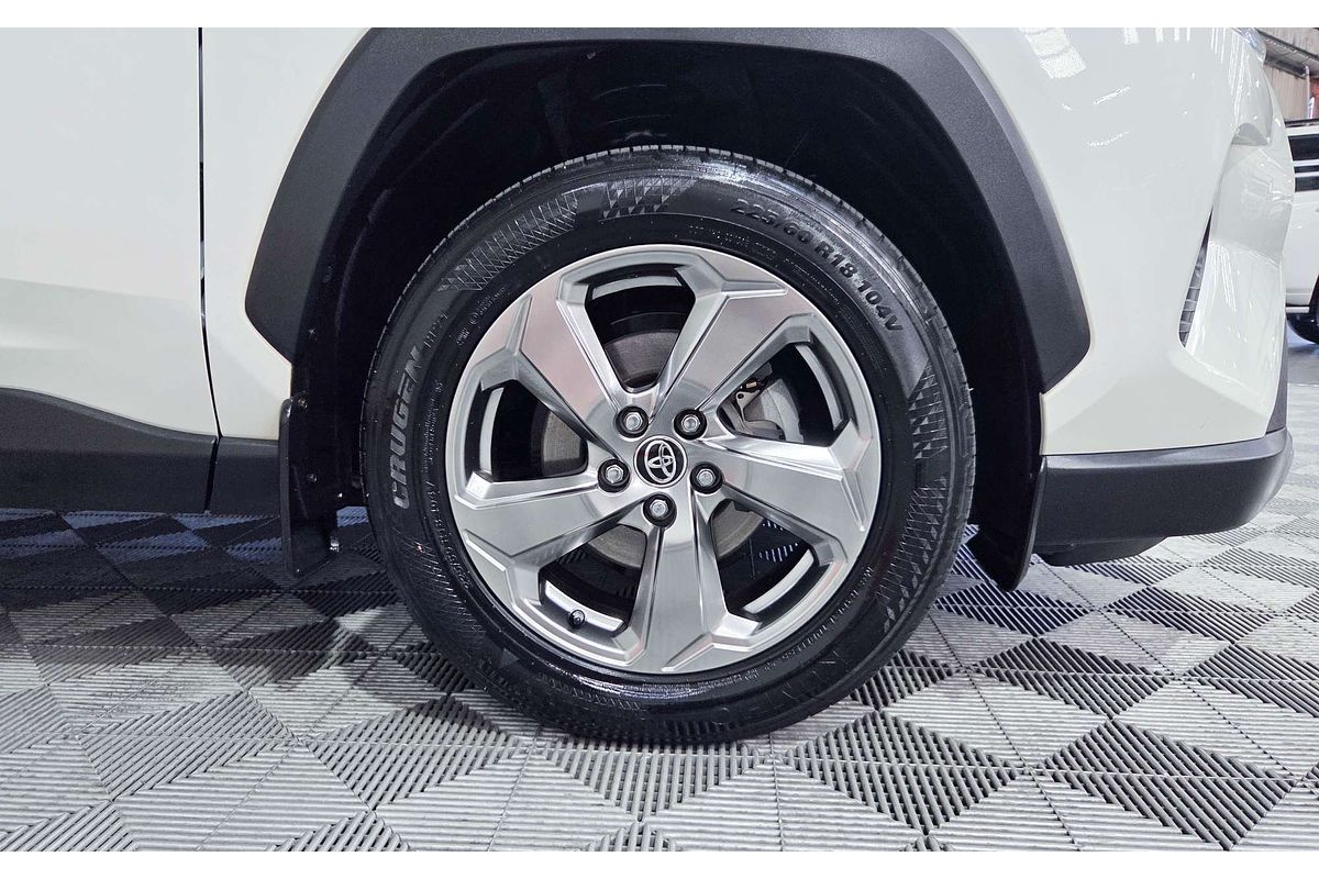 2020 Toyota RAV4 GXL MXAA52R