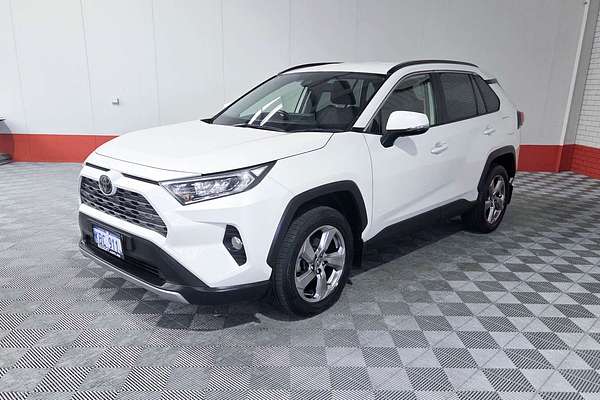 2020 Toyota RAV4 GXL MXAA52R