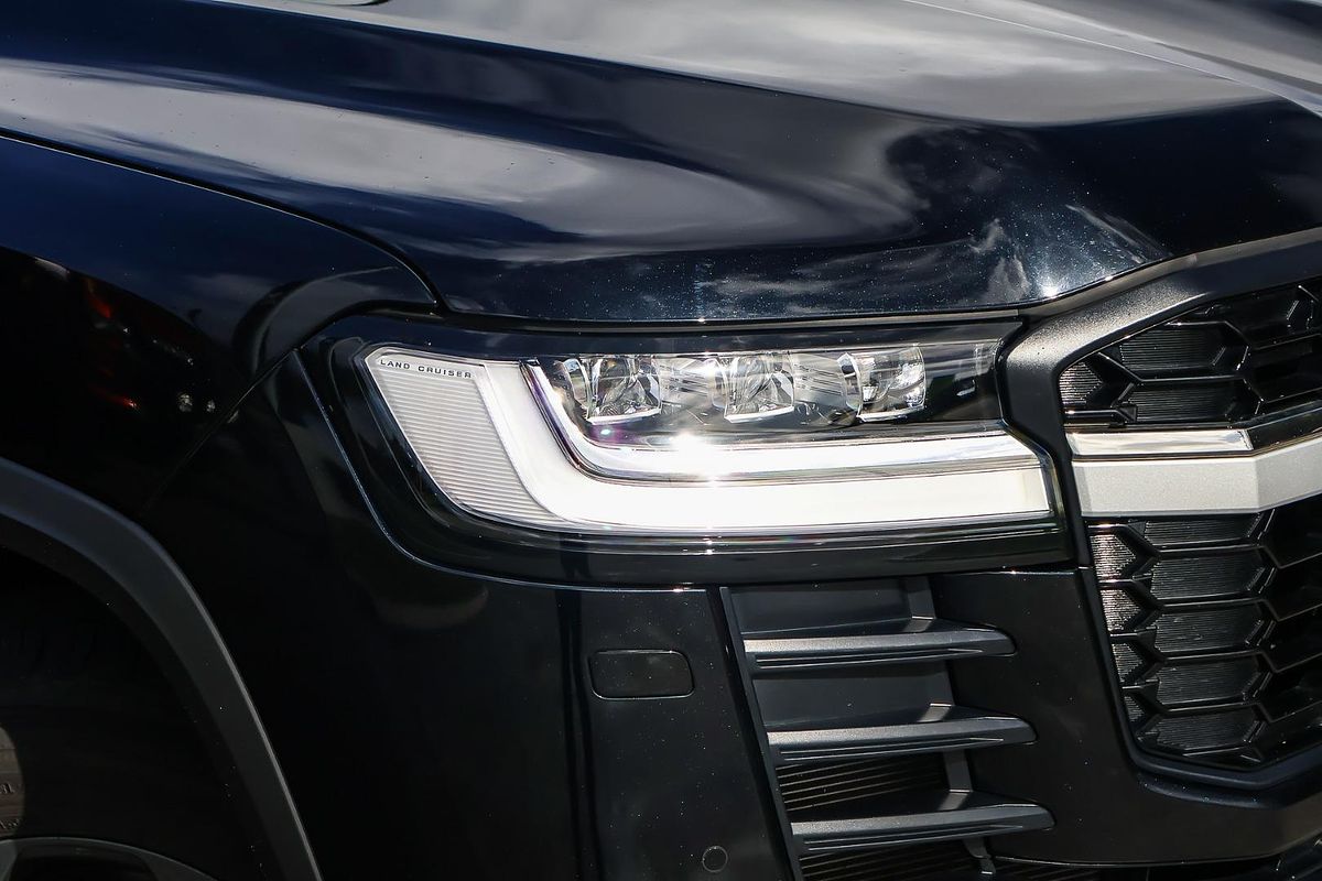 2023 Toyota Landcruiser GR Sport FJA300R